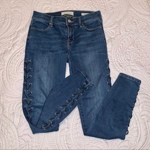 PacSun ankle jegging jeans w lacing on the side